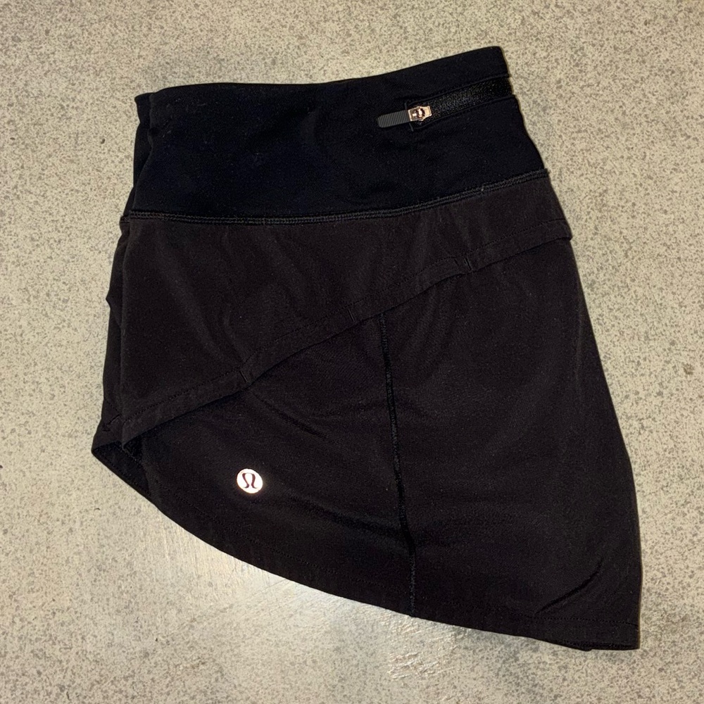 lululemon athletica Black Women's Shorts 8